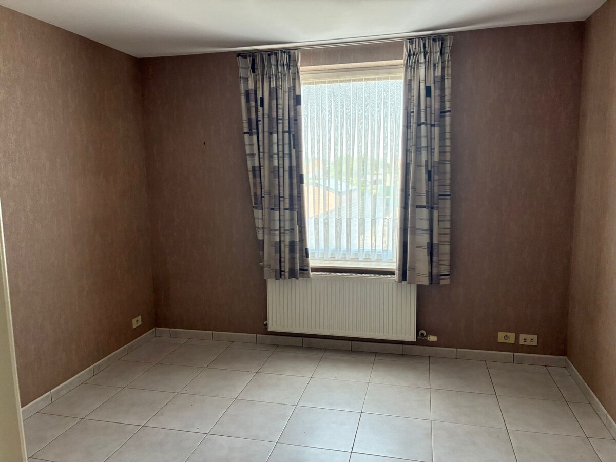 Ruim appartement op de eerste verdieping met twee slaapkamers en zonnig terras 