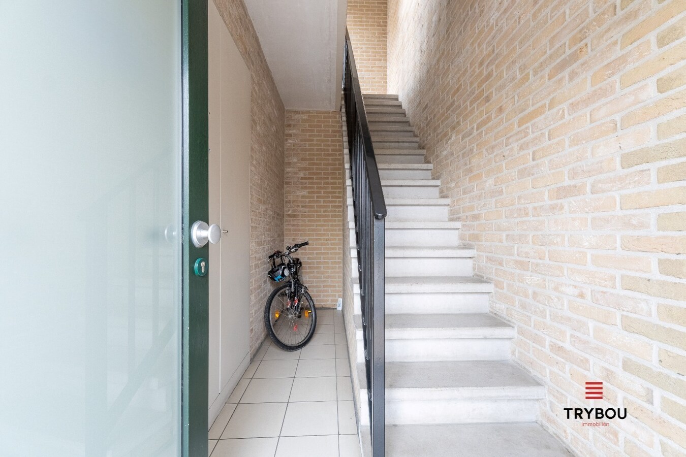 Ruim, instapklaar appartement met garage te koop in Langemark-Poelkapelle 