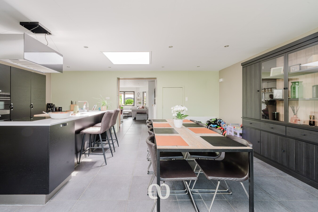 Recent gerenoveerde woning met 4 slaapkamers in hartje Brakel 