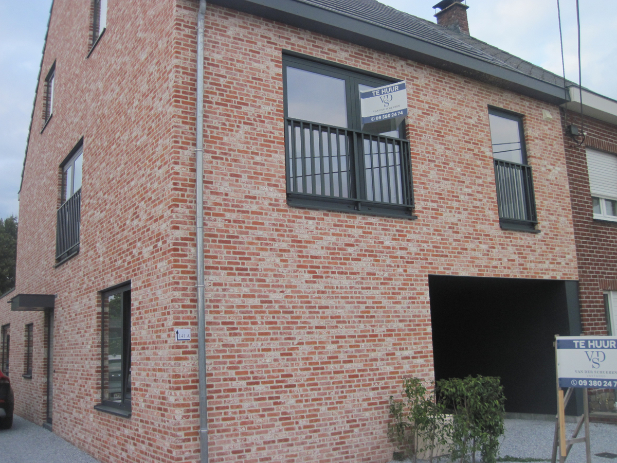 Nieuwe, ruime duplex!   GEEN VASTE KOSTEN !! 