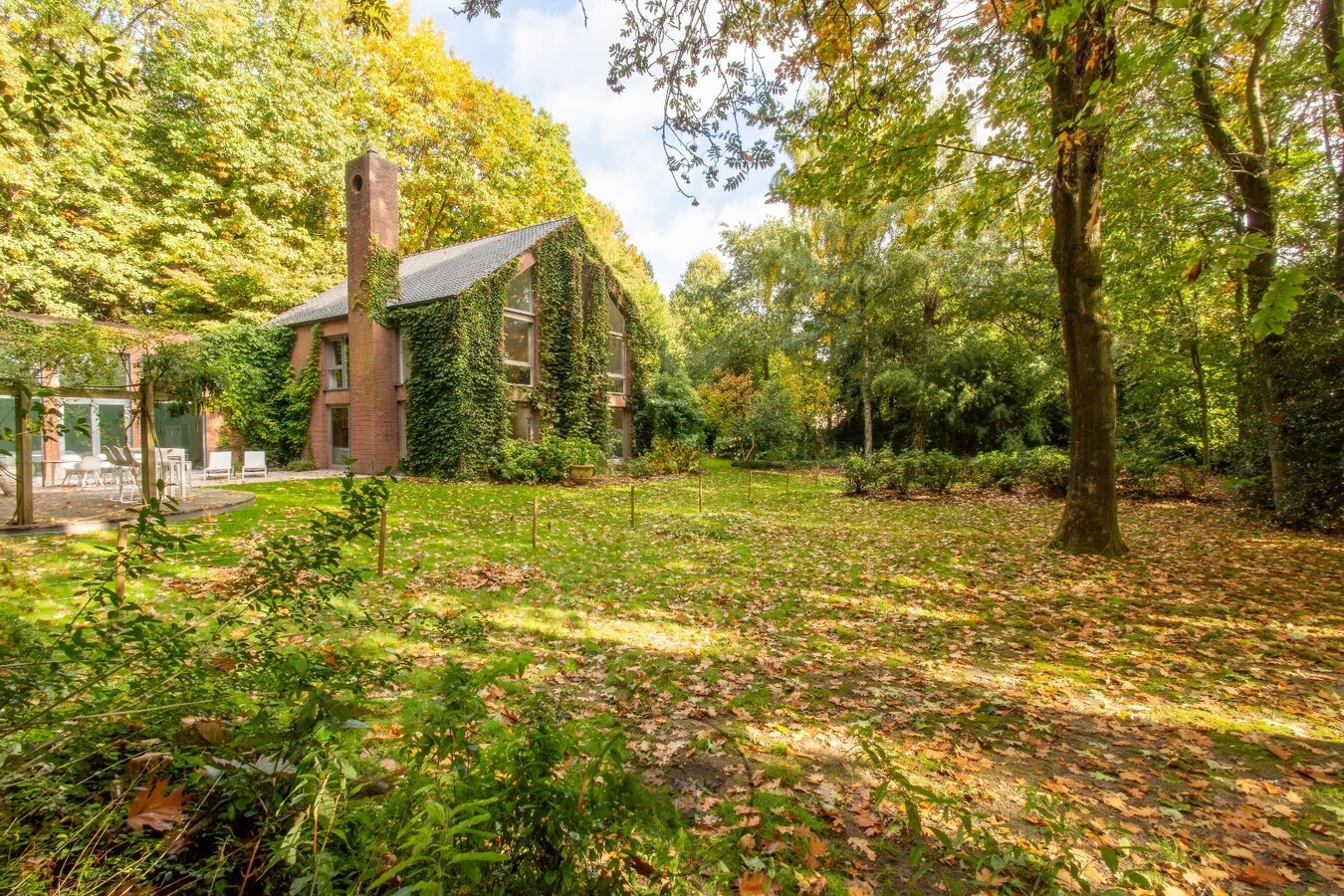 Villa op 3 345 m², droomlocatie te Sint-Martens-Latem 