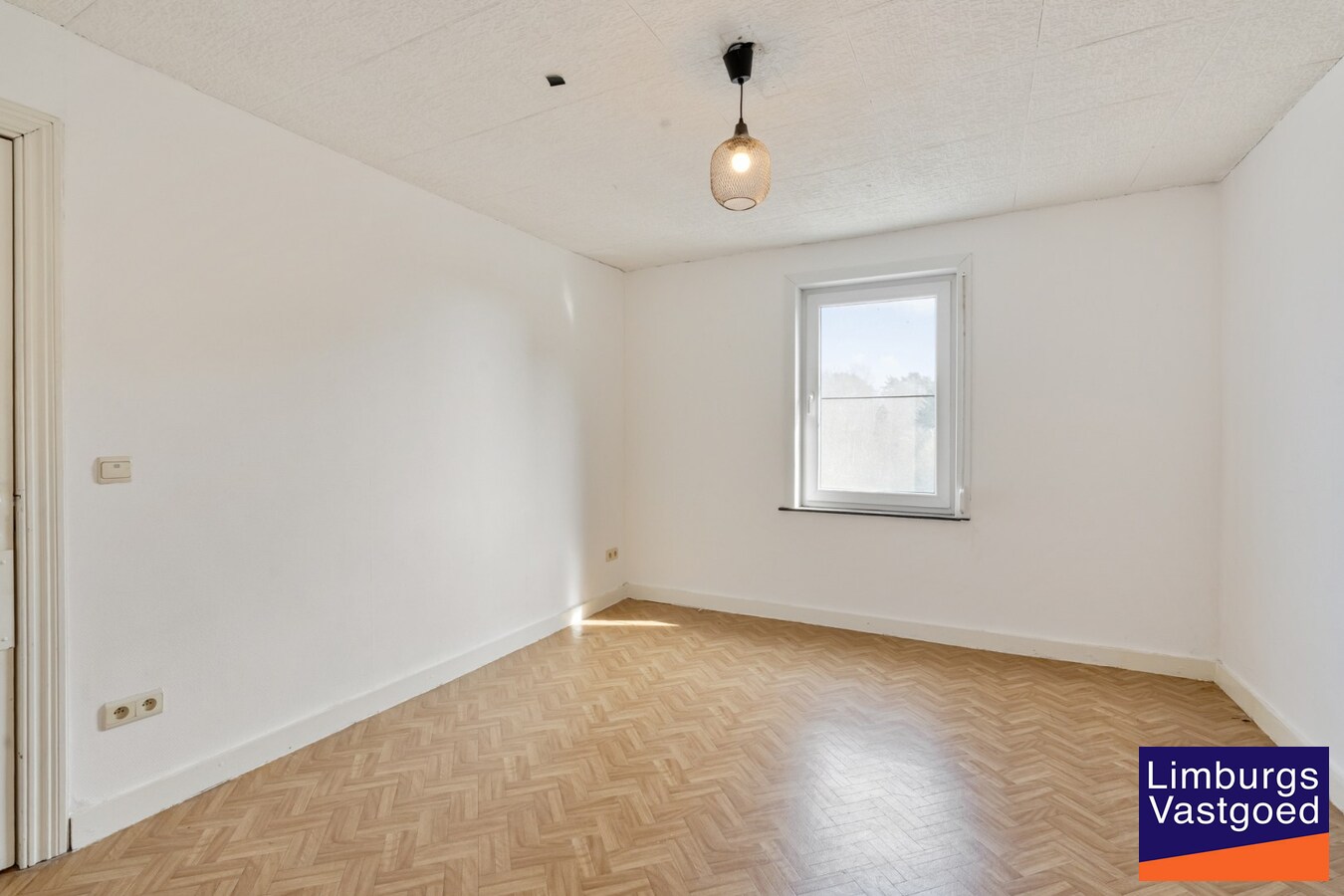 Te renoveren HOB met 3 slpk en garagebox, 13a77ca 