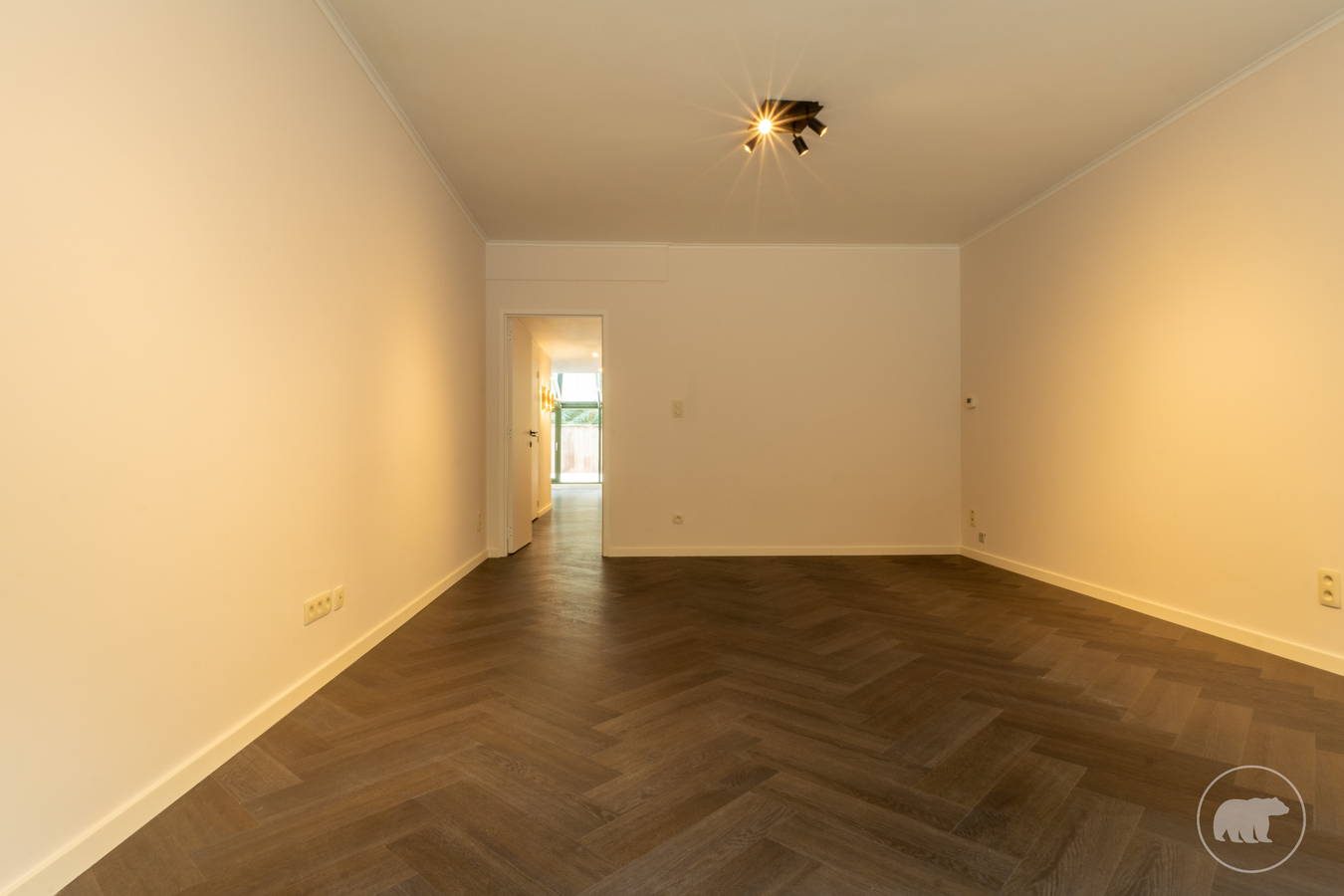 Gerenoveerd appartement aan het Groenevalleipark met ruim terras 