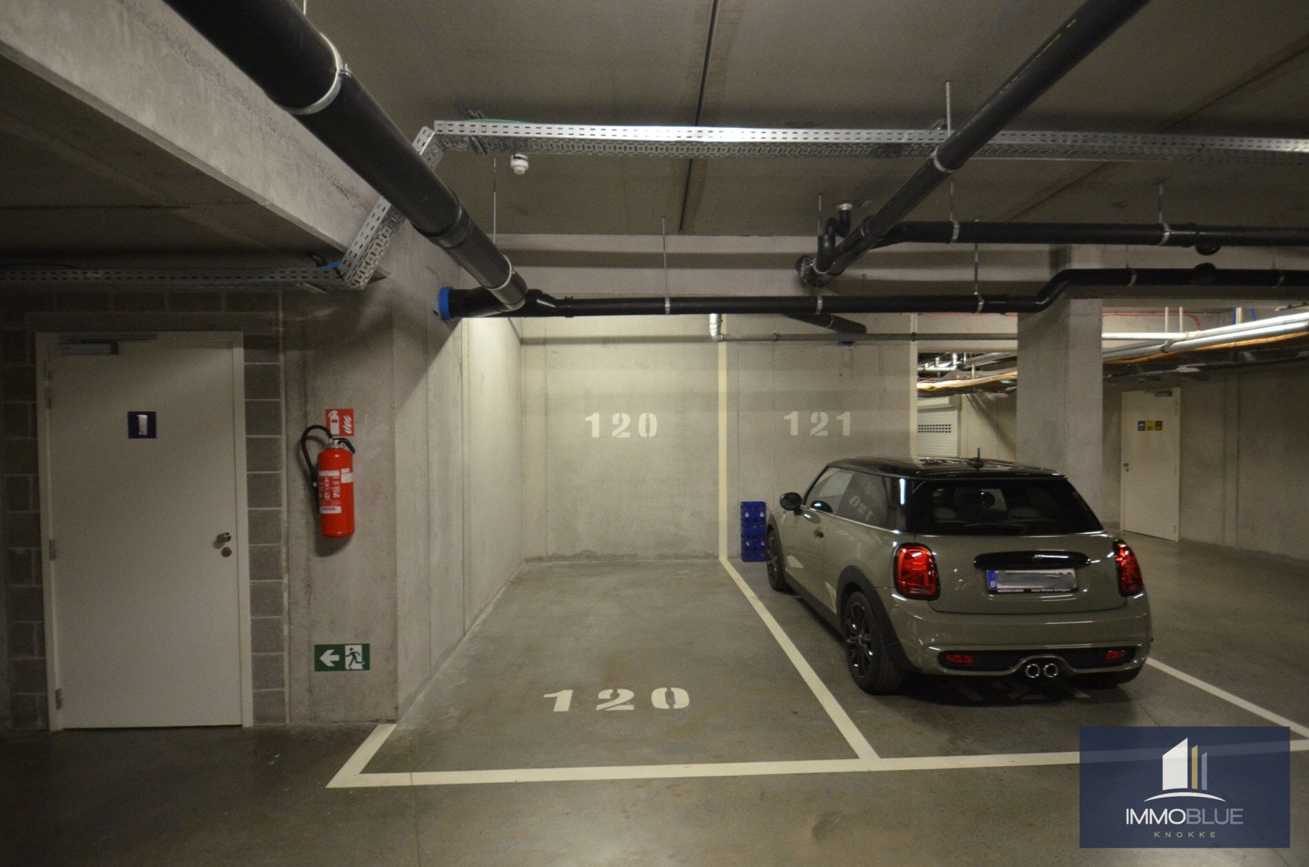 Recent appartement, centraal gelegen op een boogscheut van de zee. 