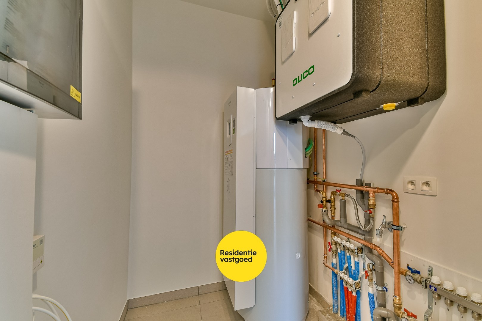 Nieuwbouw appartement met één slaapkamer en garage te huur in Oudenburg 