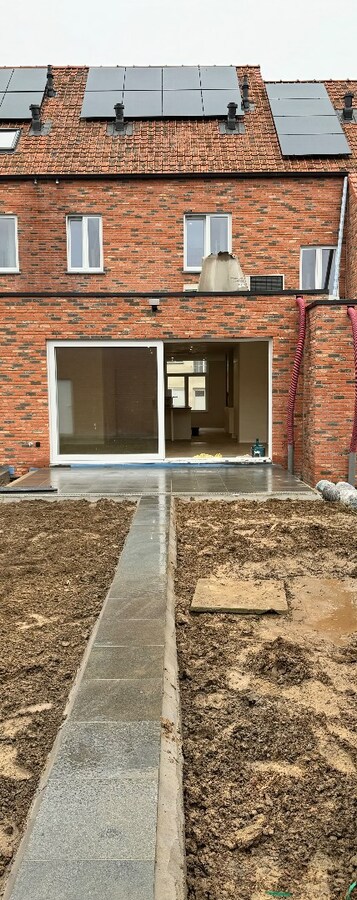 Instapklare woning met 3 slaapkamers en garage te Bissegem 