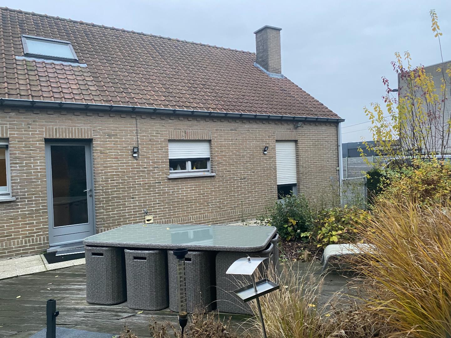 VERKOCHT VICHTE NIJVERHEIDSLAAN 