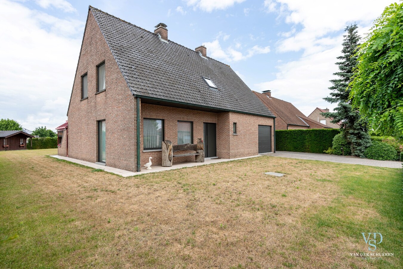Degelijke, eigentijdse villa 
