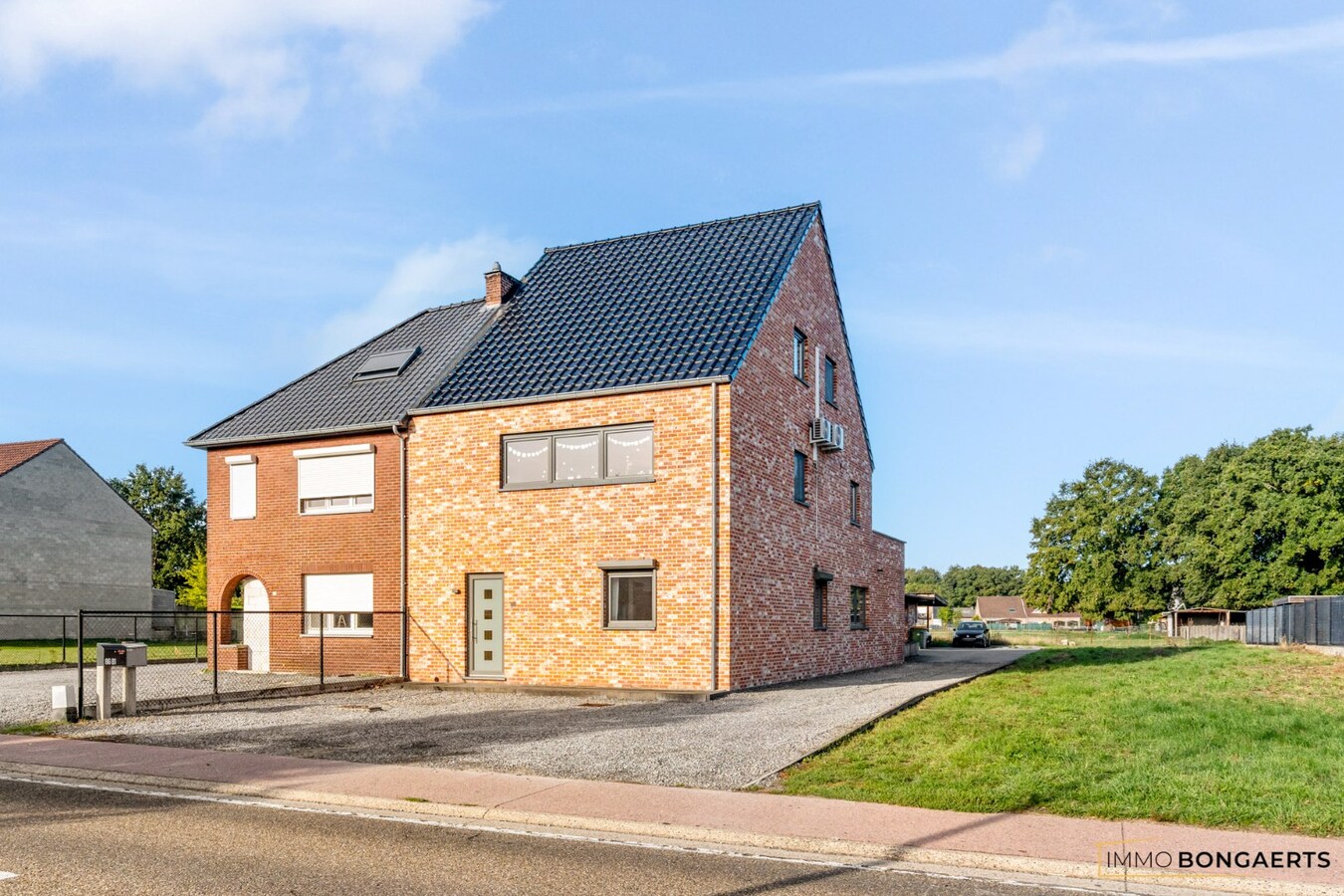 Gelijkvloers appartement met 2 slaapkamers 