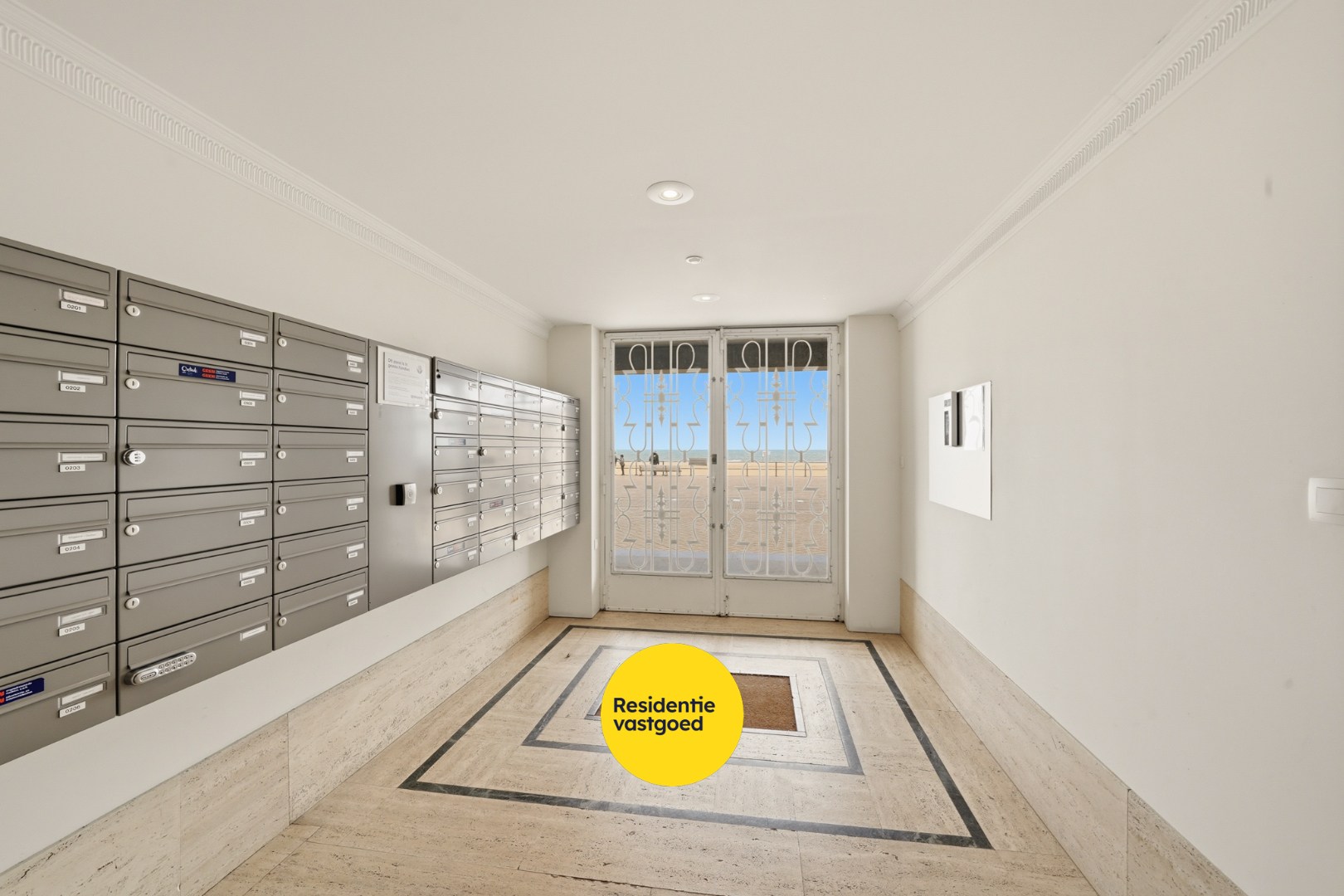 Appartement met zijdelings zeezicht op topligging aan de Albert I-promenade in Oostende 