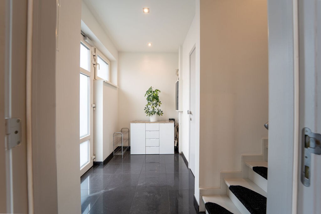 RUIM HANDELSHUIS MET WOONST TE SPALBEEK (HASSELT) 