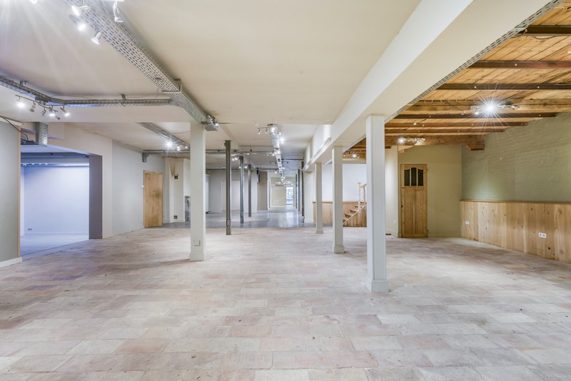 uitzonderlijk groot winkelpand in centrum Brugge 