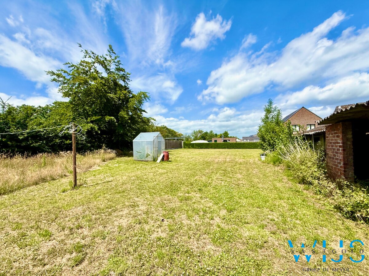 Af te breken woonhuis op 1.104m² op TOPLOCATIE ! 