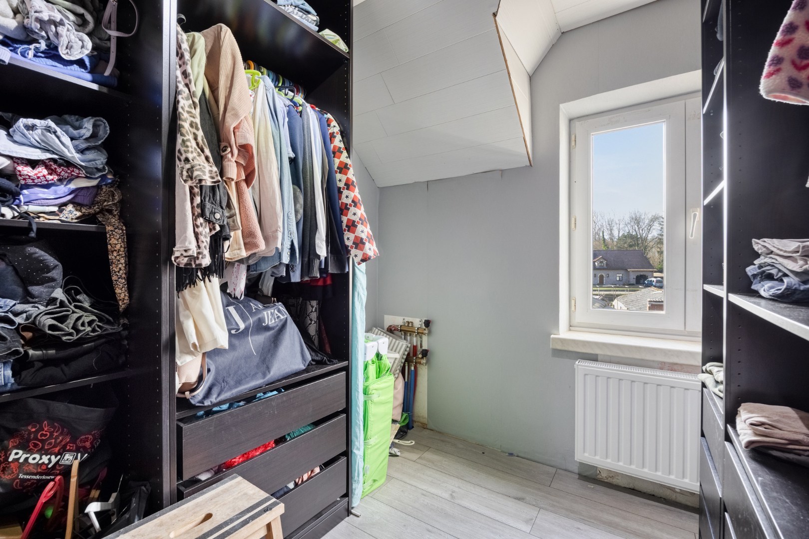 Rustig gelegen, energiezuinige gezinswoning met 4 slpk. in Mol-Sluis 