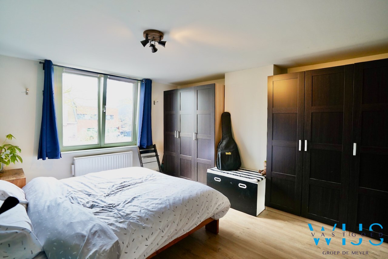 Instapklaar &amp; energiezuinig woonhuis met LOODS te Kluizen ! 