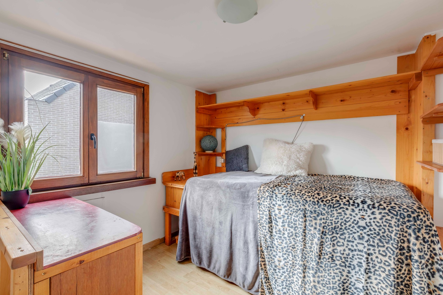 Beluikwoning ideaal voor studerende kinderen en investeerders! 