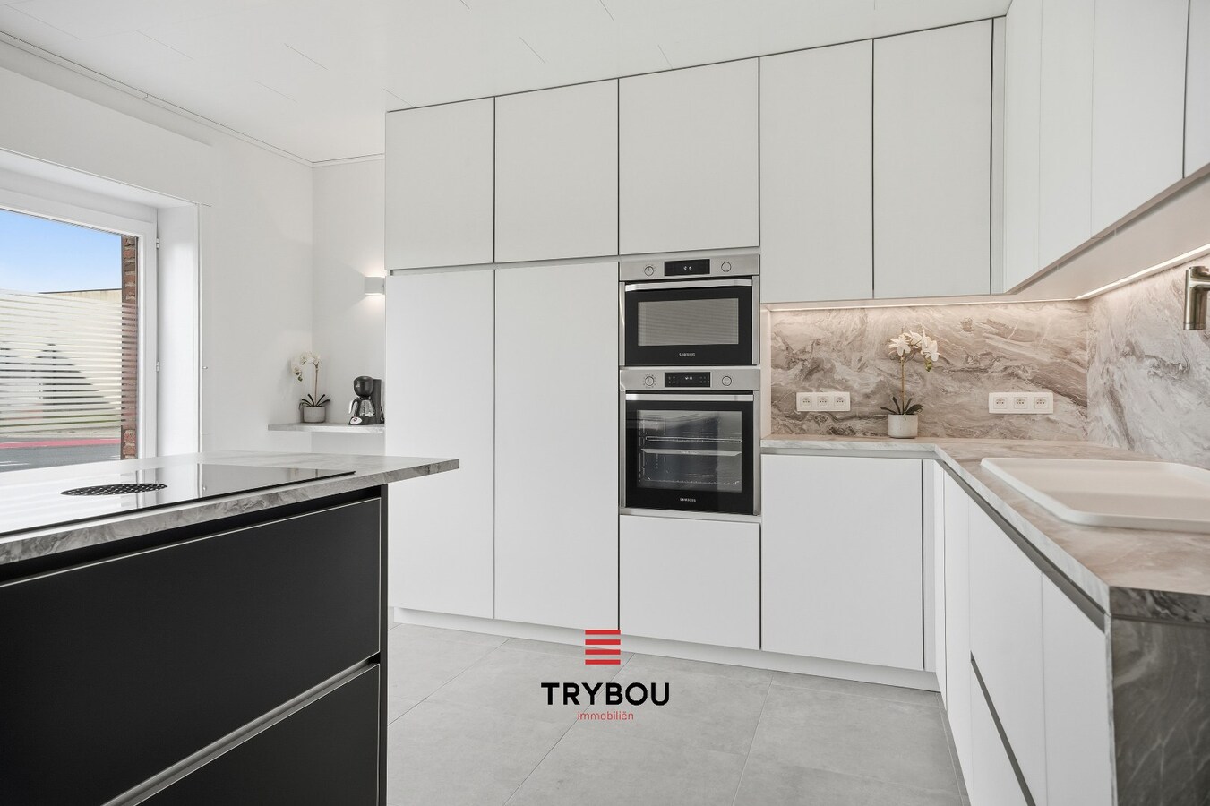 Ruime halfopen woning met 6 slaapkamers in Houthulst! 