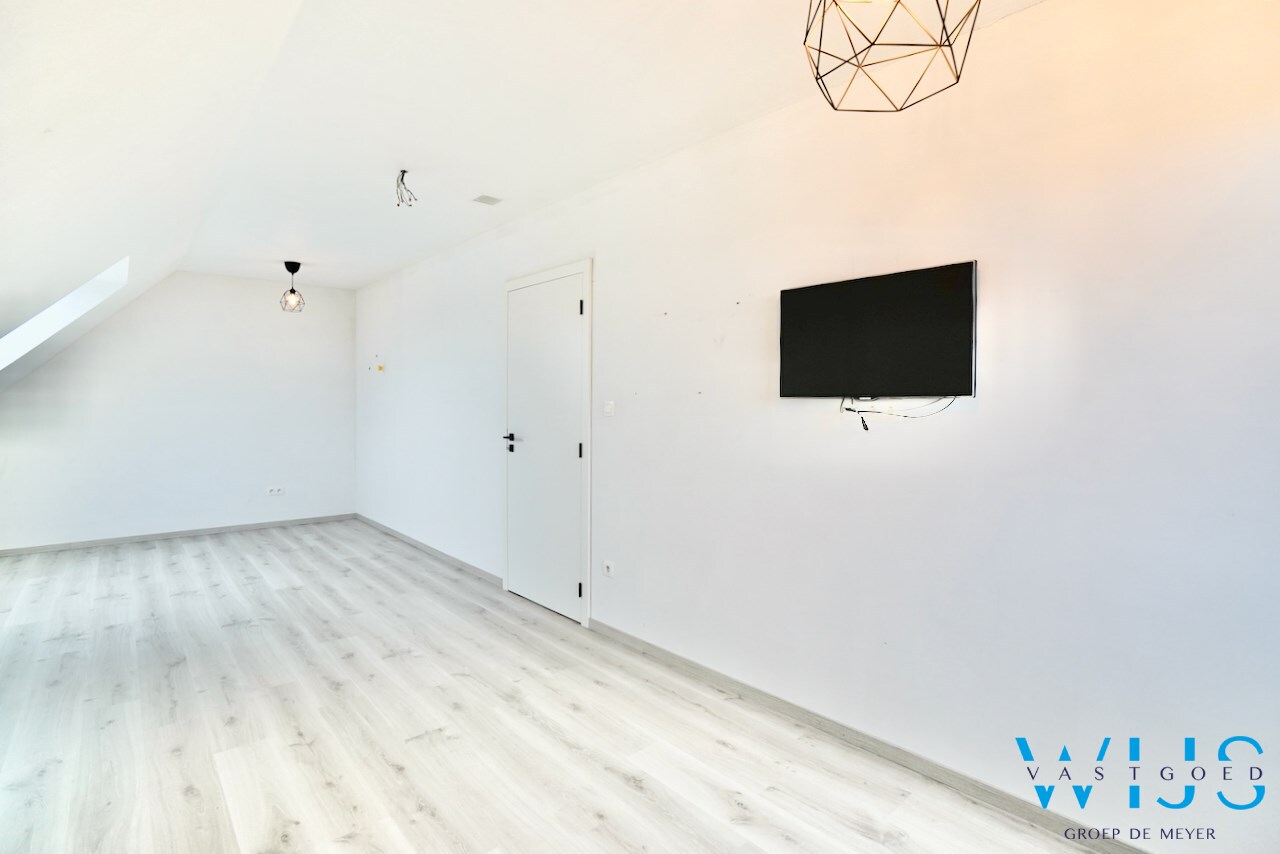 Waanzinnig mooie pastorijwoning te Assenede ! 