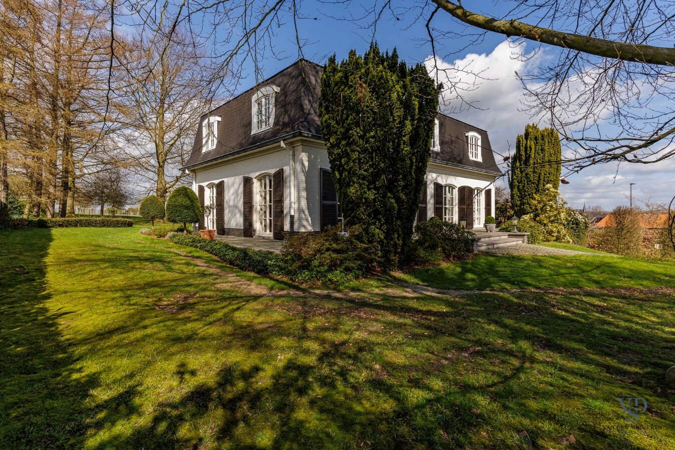 Karaktervolle villa, in Franse stijl. 