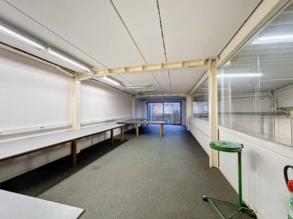 Top gelegen kantoorruimte te huur in Oudenaarde 