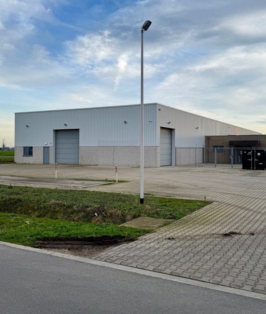 Industrieel KMO gebouw (620m²) 
