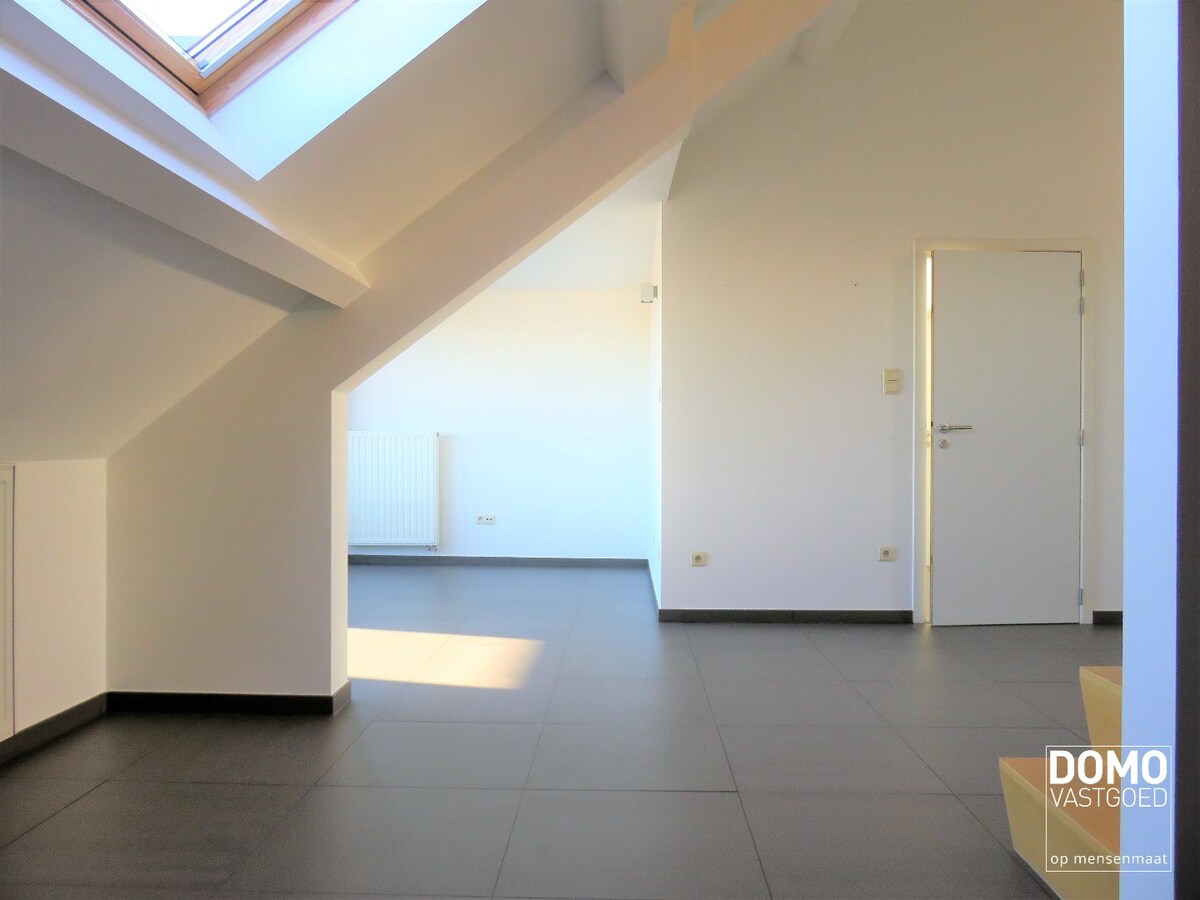 GUNSTIG GELEGEN OPBRENGSTEIGENDOM TE HASSELT 