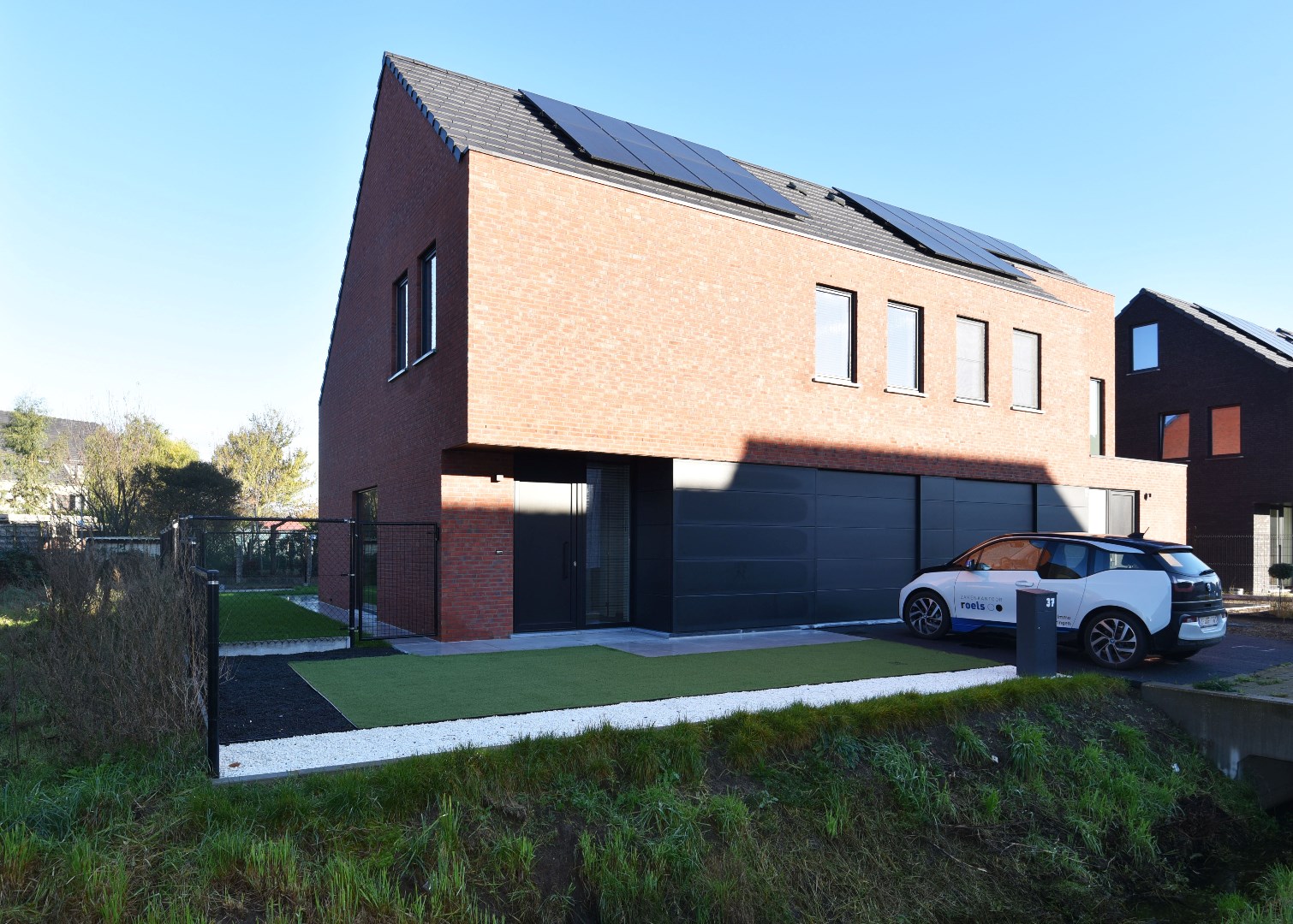 NIEUWBOUW HOB met 3 slks en tuin te ADEGEM! 