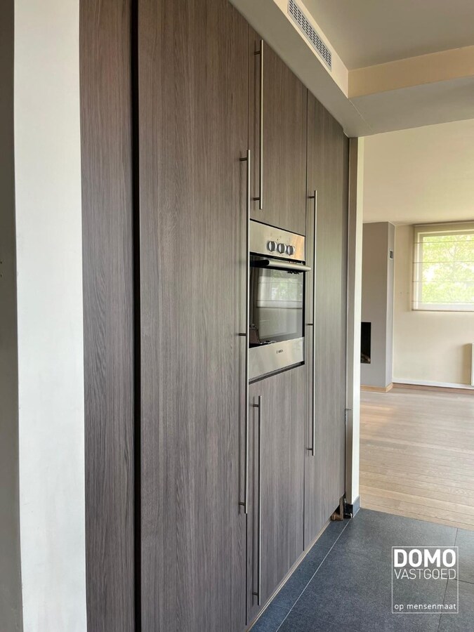 LICHTRIJK DUPLEXAPPARTEMENT MET ZUIDGERICHT TERRAS TE KERMT 