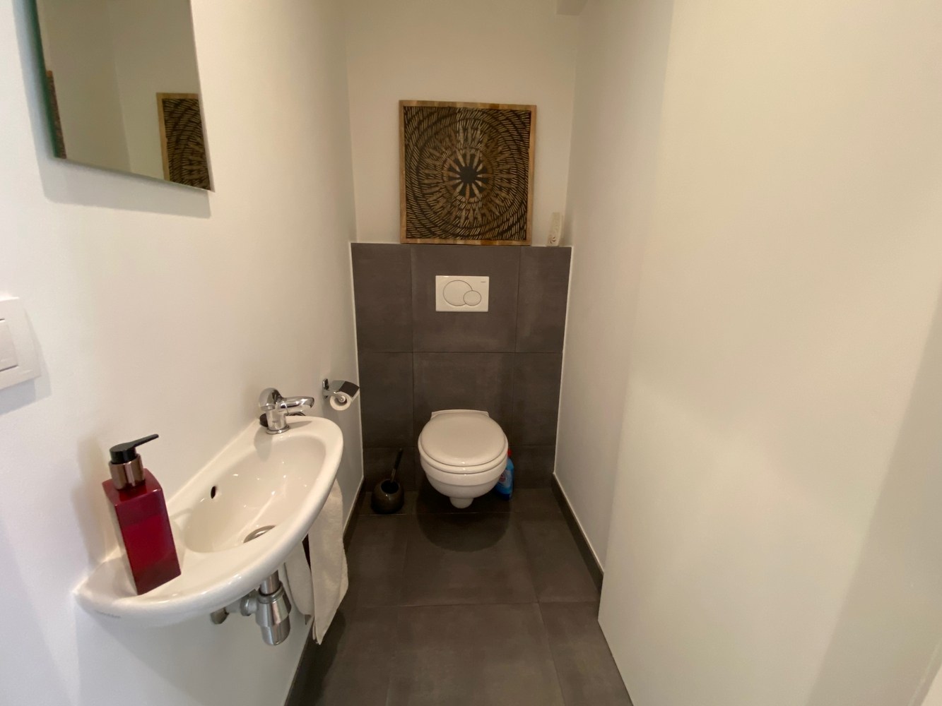 Meublé: Appartement très confortable et parfaitement entretenu, situé dans la Zoutelaan. 