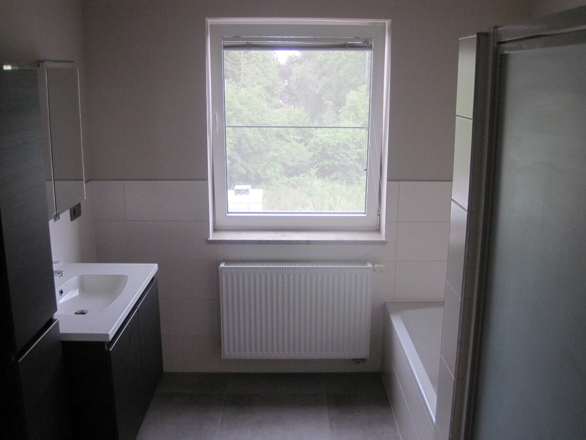 Luxueus en ruim appartement in rustige omgeving. 