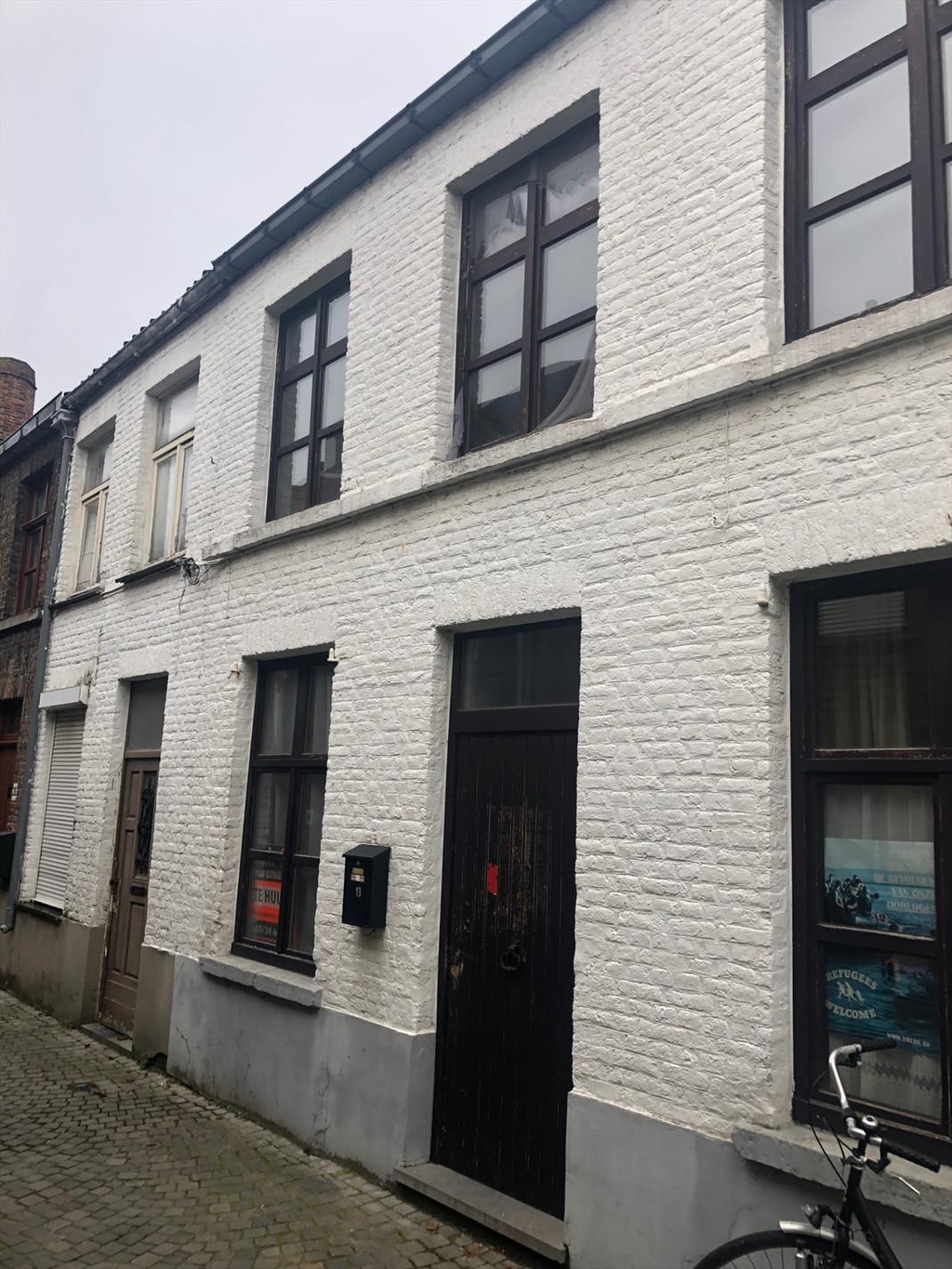 Gezellige rijwoning met 1 slpk en koertje 