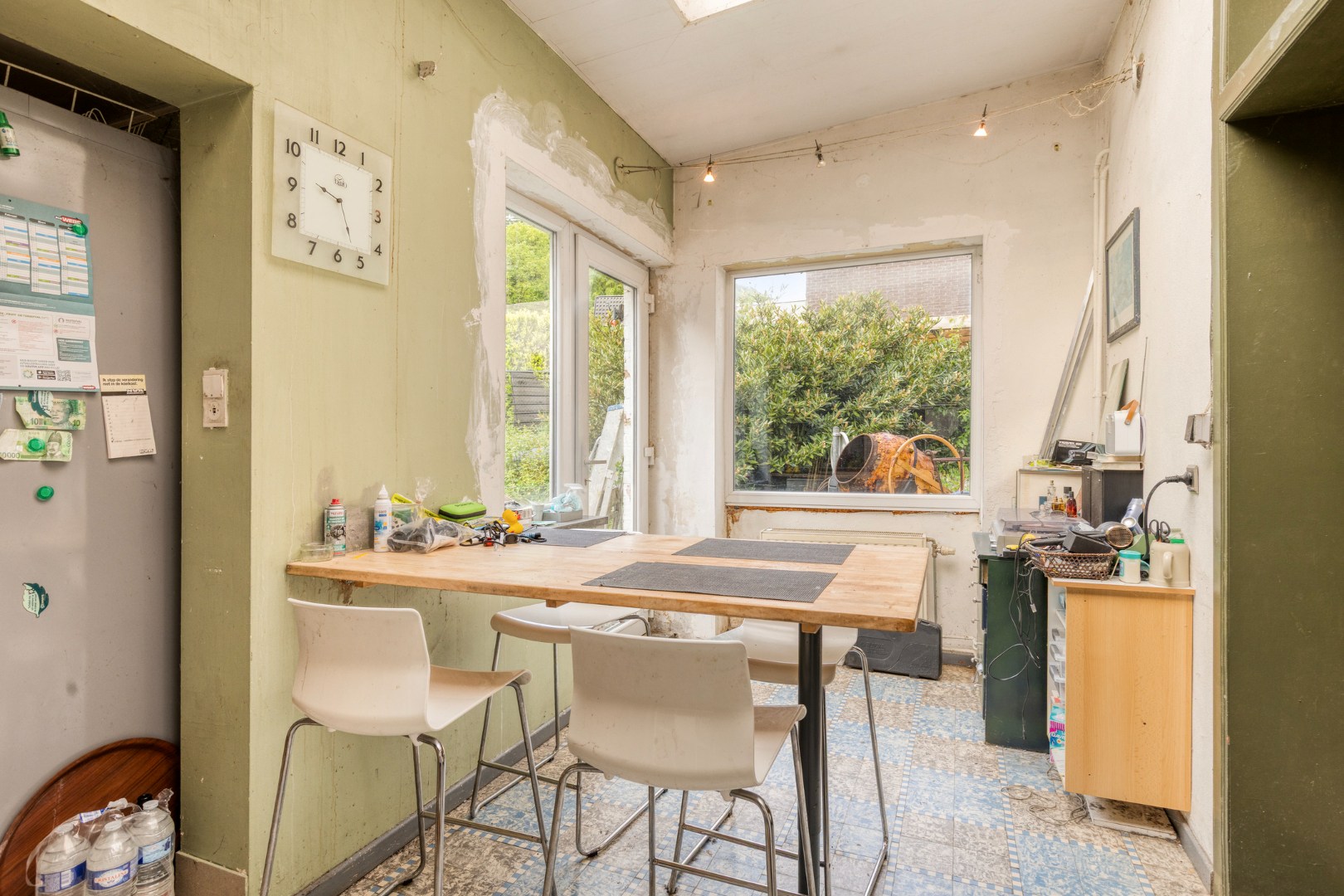 Halfopen bebouwing met 5 ruime slaapkamers, 2 badkamers, garage en tuin in Holsbeek – bewoonbare oppervlakte 214m² 