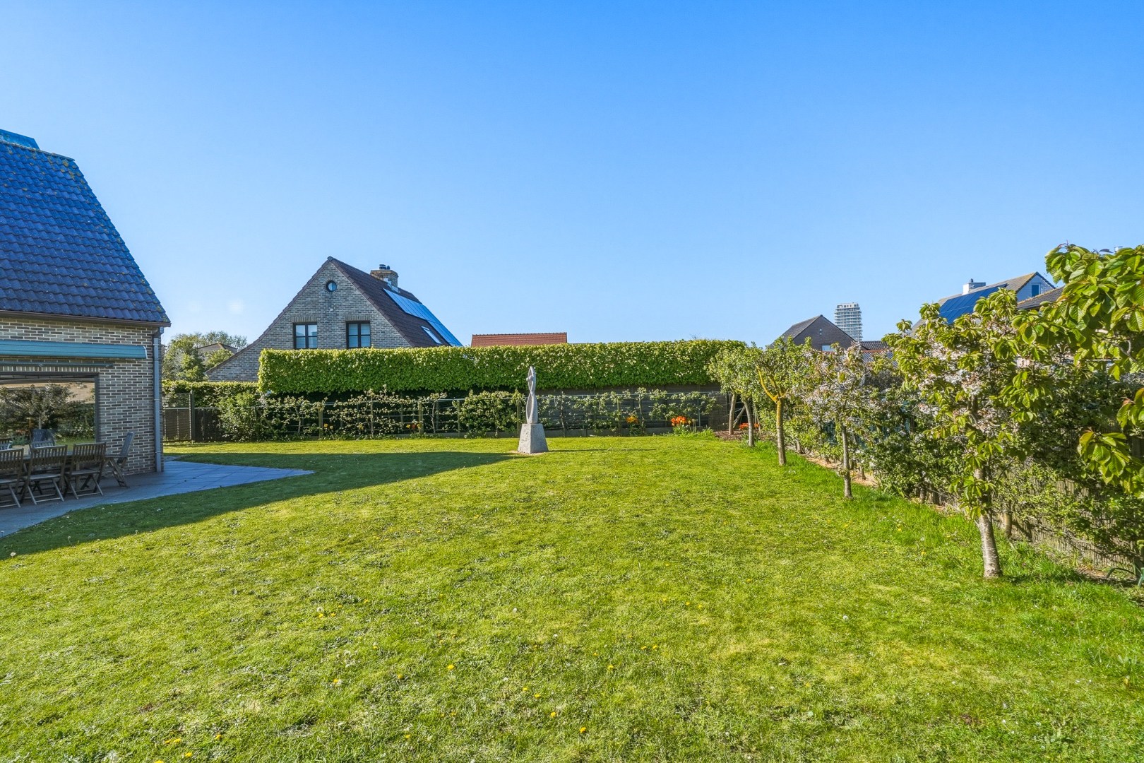 Ruime alleenstaande woning nabij zee en strand! 