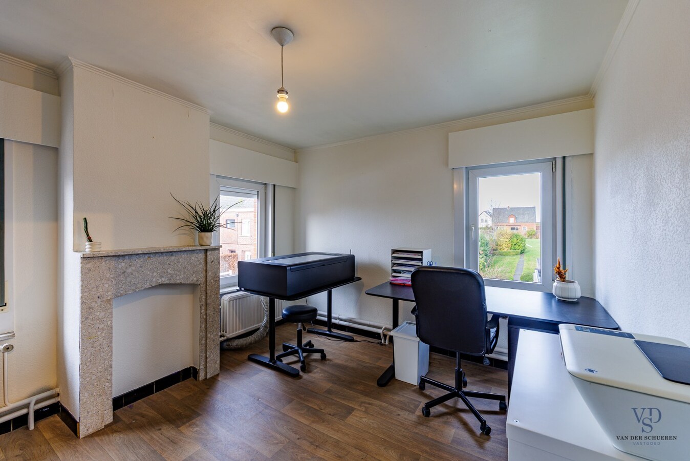 Ruime, deels gerenoveerde Half Open Bebouwing 