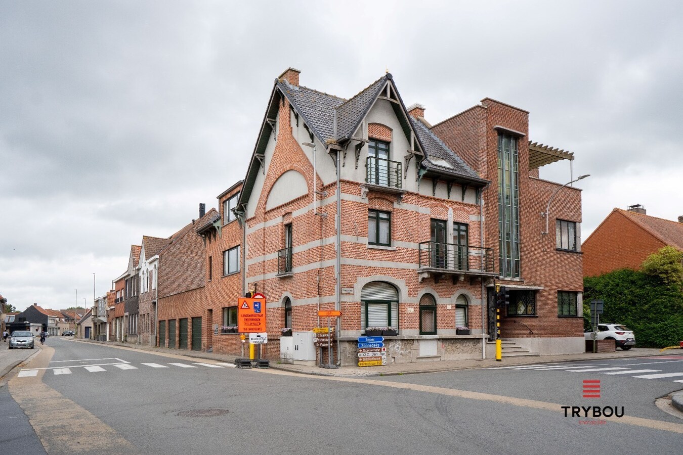 Ruim, instapklaar appartement met garage te koop in Langemark-Poelkapelle 