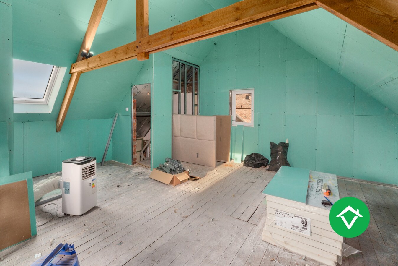 Gerenoveerde statige woning – 5 slaapkamers - EPC B te Torhout (Wijnendale) 