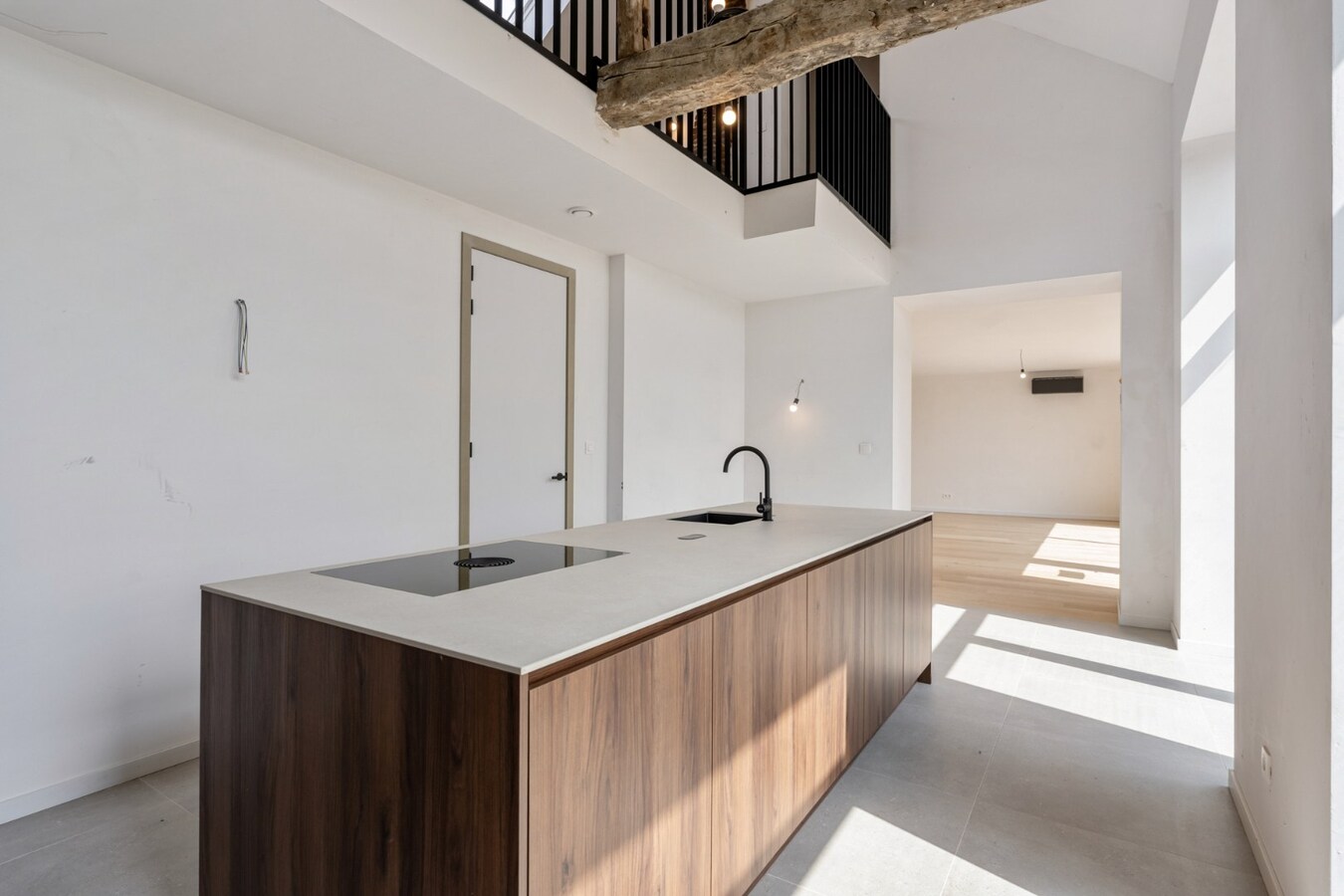 Exclusieve woning in volledig heropgebouwde hoeve op een perceel van 4a33ca! 