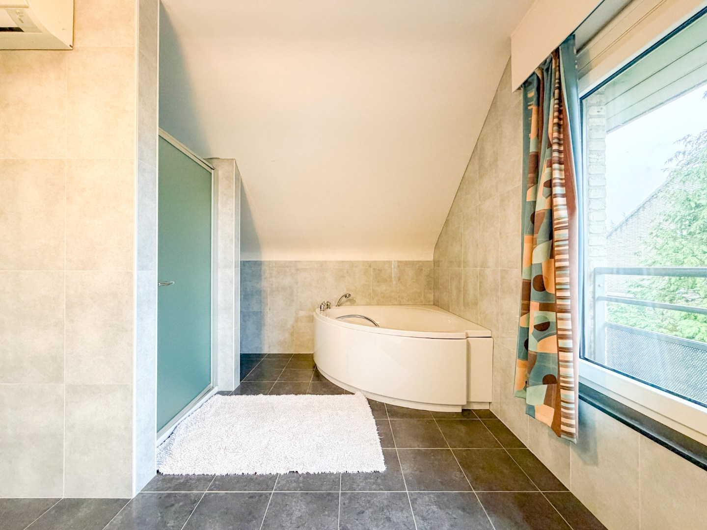 Villa hartje Torhout, topligging op een perceel van 2052 m²! 