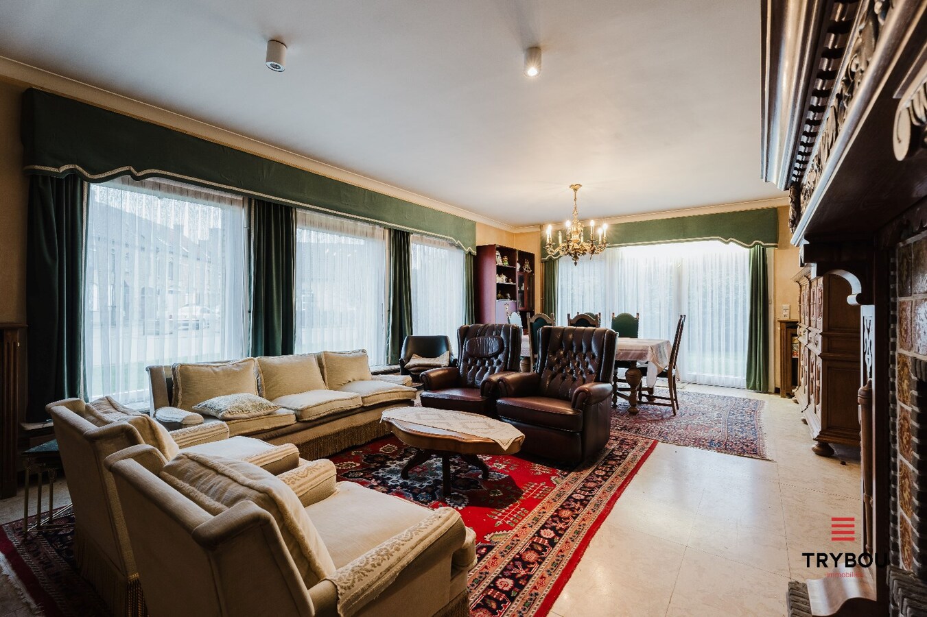 Ruime woning op groot perceel van 573 m² te Merkem. 