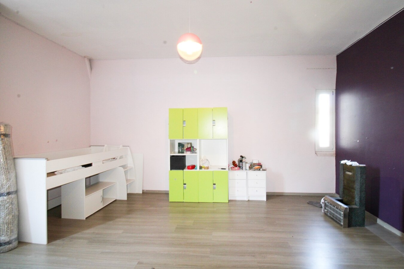 Investeren in het hart van Sint-Niklaas: Veelzijdig handelshuis met uitbreidingspotentieel in bruisend centrum te koop 