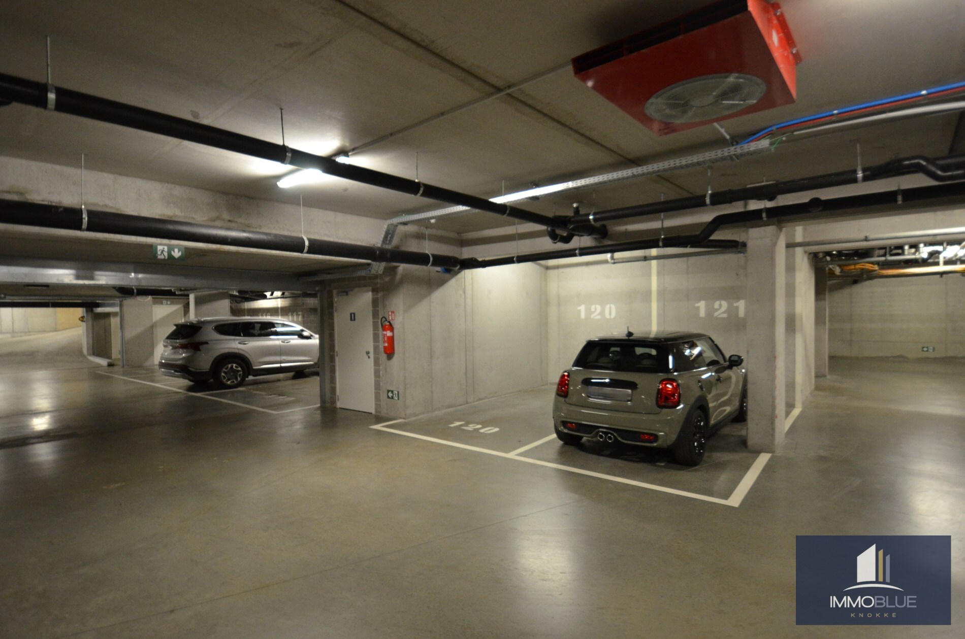 Recent appartement, centraal gelegen op een boogscheut van de zee. 