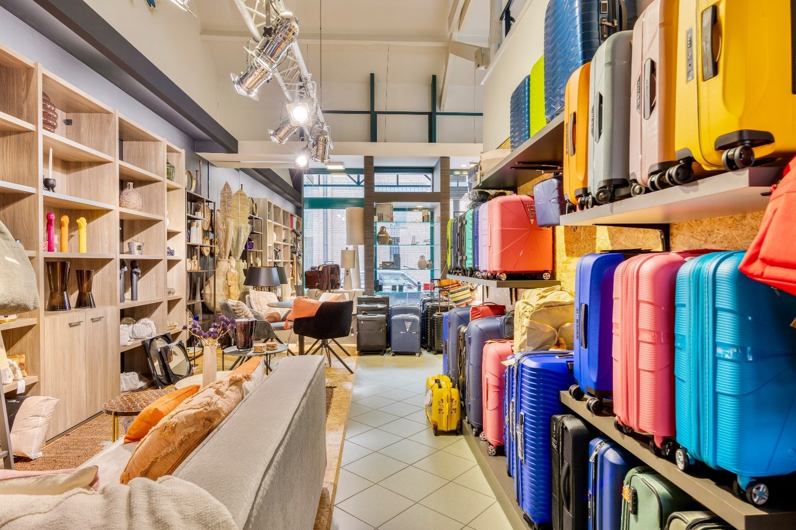 Handelspand centrum Halle met parking 