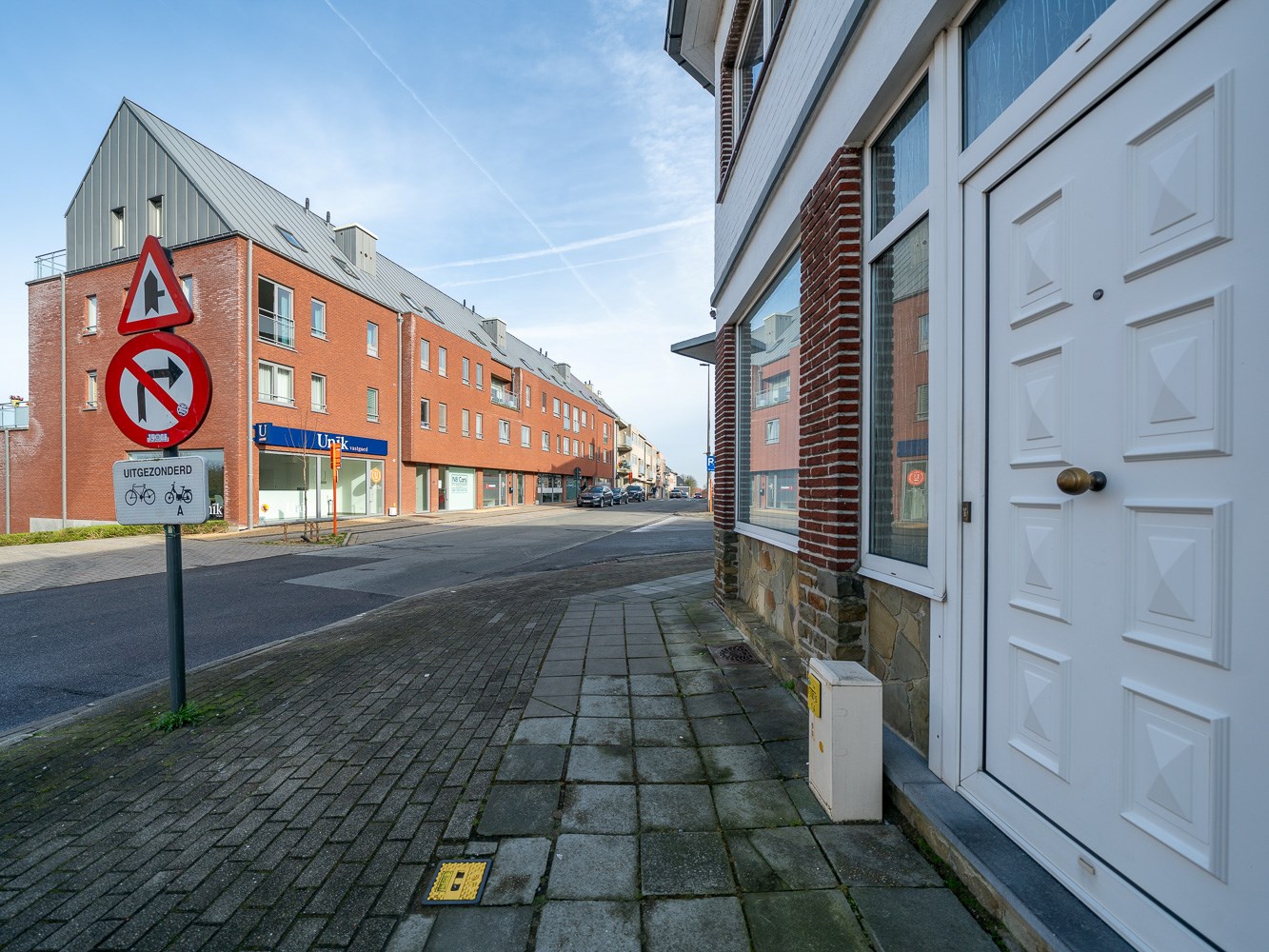 Veelzijdig hoekpand in het centrum van Schepdaal 
