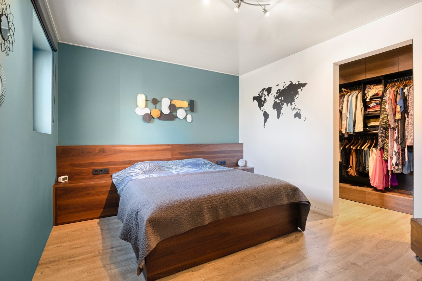 Rustig gelegen, energiezuinige gezinswoning met 4 slpk. nabij Lommel-centrum 