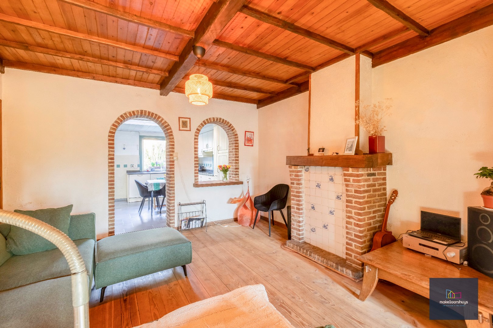 Te renoveren HOB op schitterende locatie te Drongen 