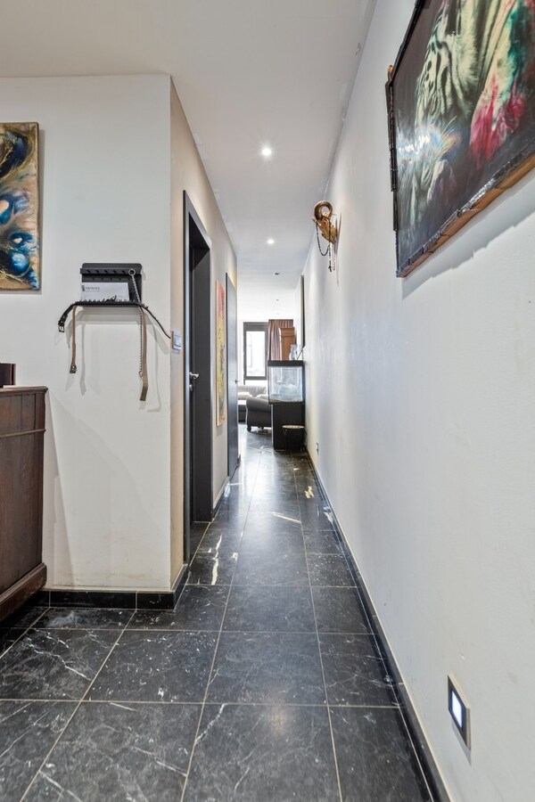 Ruim appartement gelegen op de 1ste verdieping in het centrum van Maaseik! 