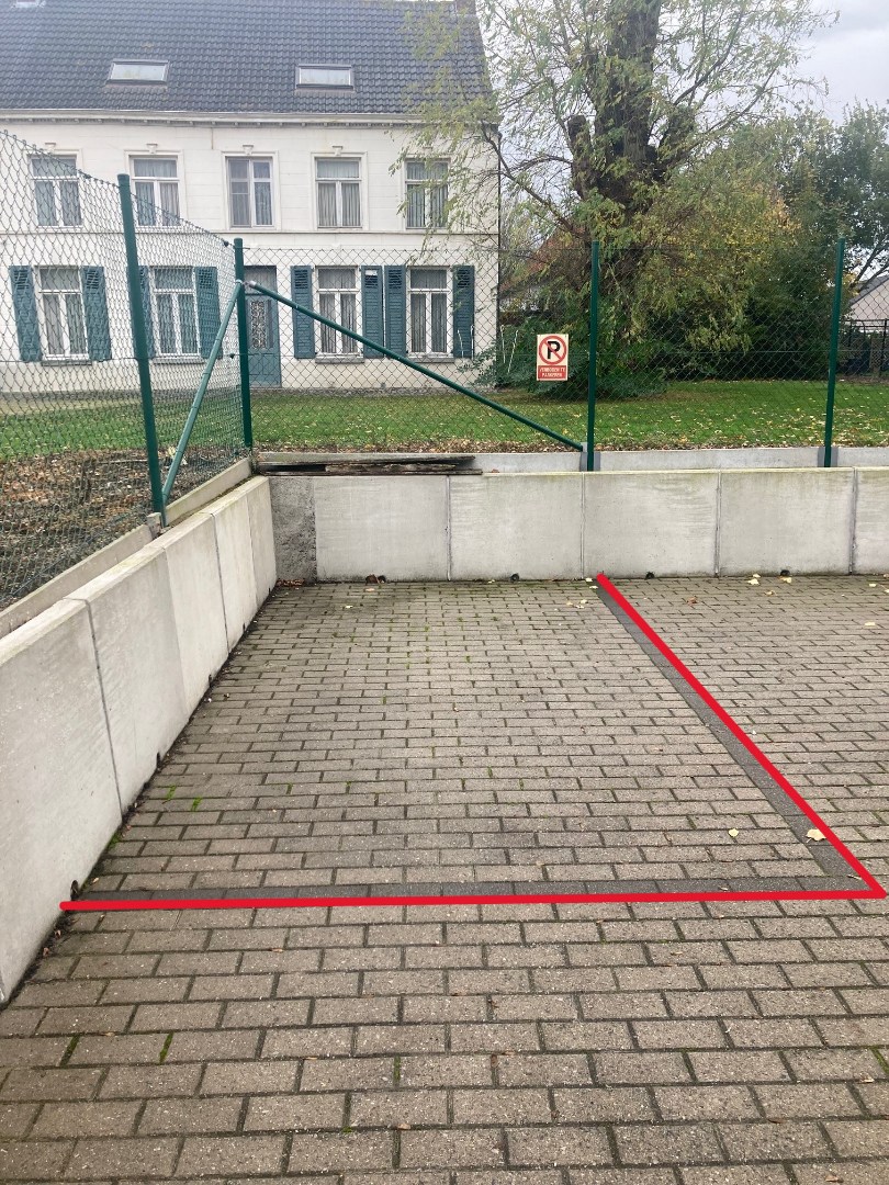 Autostaanplaats, Handzame 