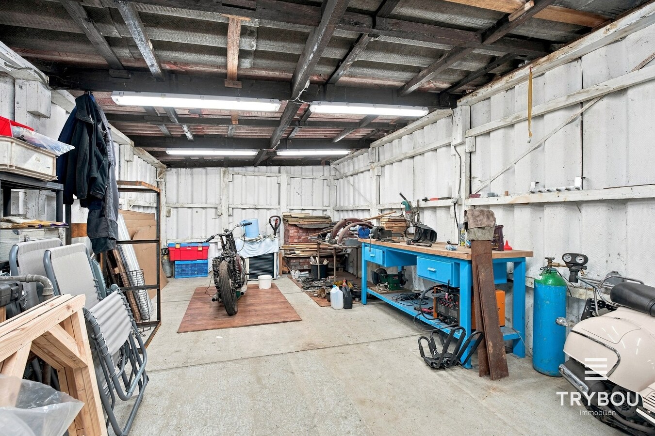 Rustig gelegen, energiezuinige woning met garage op perceel van 554m² 