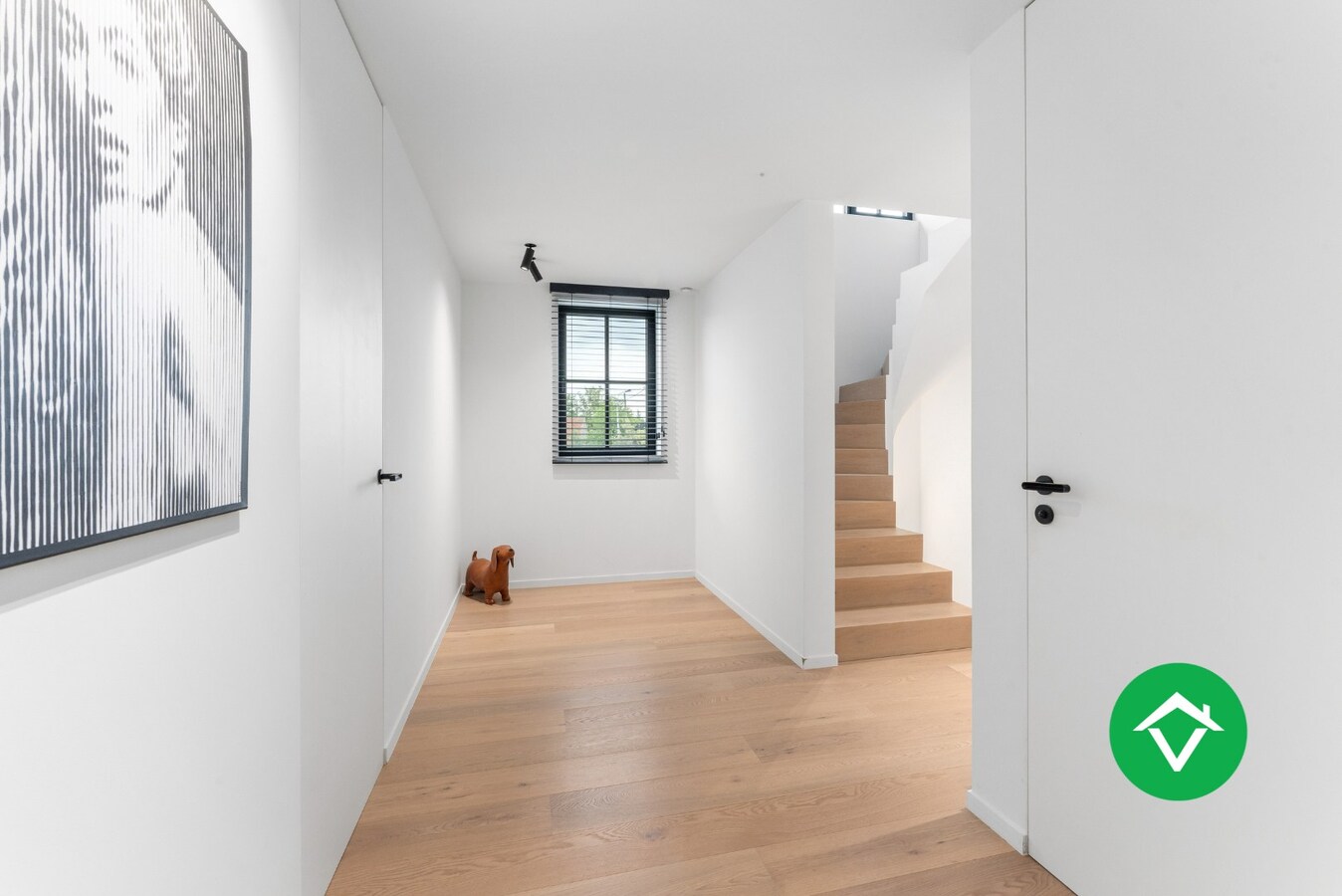Alleenstaande woning met 5 slaapkamers te Zarren 
