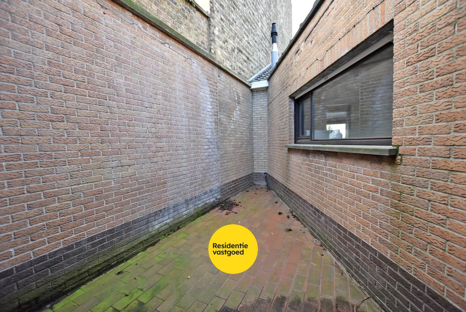2 naastliggende woningen te koop hartje Veurne! 